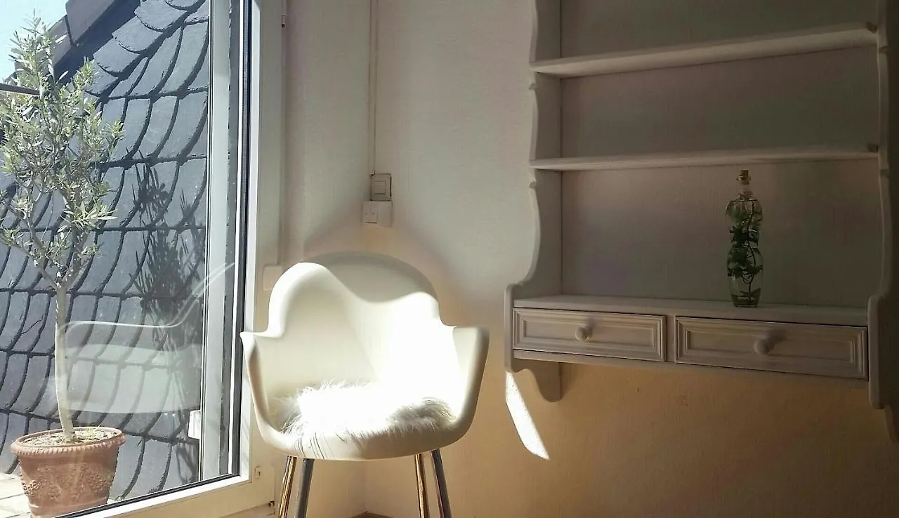 Ruhige Wohnung An Der Uni Dusseldorf Apartment