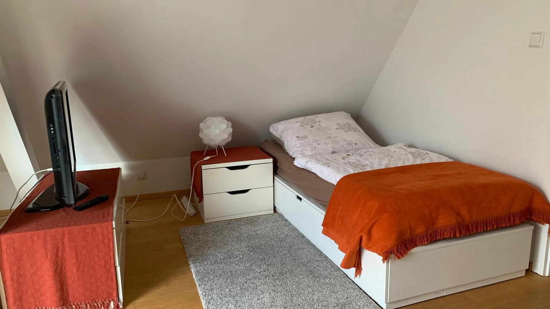 Ruhige Wohnung An Der Uni Dusseldorf Apartment